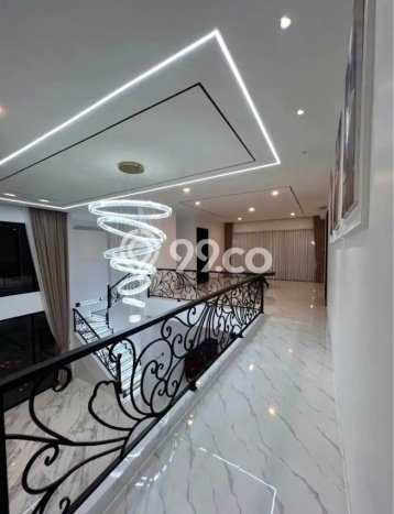 Hunian Mewah LB 1200m2 Siap Huni Desain Elegan di Bintaro, Jakarta Selatan Hunian Mewah LB 1200m2 Siap Huni Desain Elegan di Bintaro, Jakarta Selatan