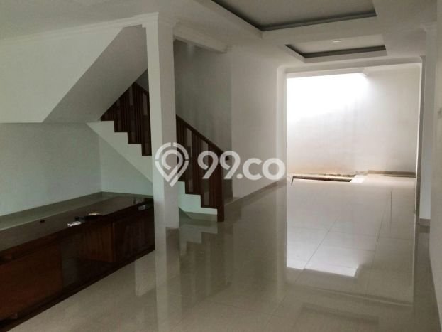 Jual Rumah Luas Elegan Dengan View Eksklusif di Sektor 3 - Bintaro, Tangerang Selatan Jual Rumah Luas Elegan Dengan View Eksklusif di Sektor 3 - Bintaro, Tangerang Selatan