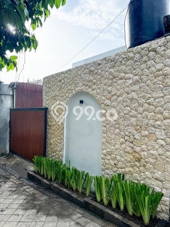 HARGA MENARIK! Vila di Canggu, Luas 100m², Area Premium dengan akses bagus HARGA MENARIK! Vila di Canggu, Luas 100m², Area Premium dengan akses bagus