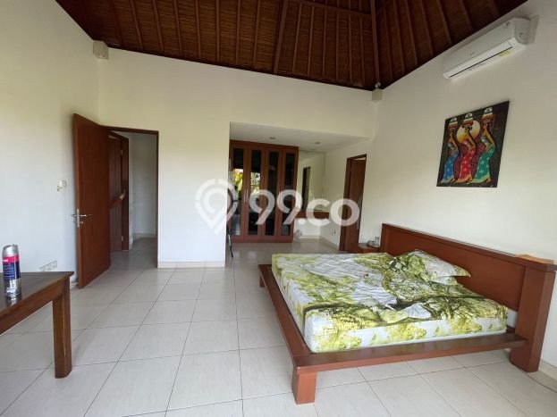 Rumah Nyaman LB 200m² View Kota di Sanur, Denpasar Rumah Nyaman LB 200m² View Kota di Sanur, Denpasar