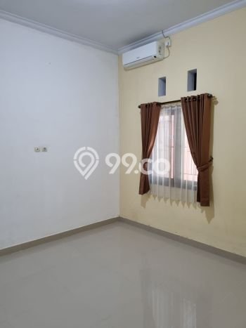 SPECIAL PRICE! Rumah Strategis di Gatot Subroto, Luas 150m² Bangunan 90m² SPECIAL PRICE! Rumah Strategis di Gatot Subroto, Luas 150m² Bangunan 90m²