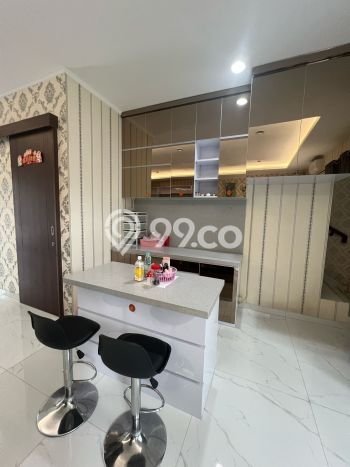 Jual Rumah Luas Megah Dengan View Eksklusif di Suvarna Sutera, Tangerang Jual Rumah Luas Megah Dengan View Eksklusif di Suvarna Sutera, Tangerang