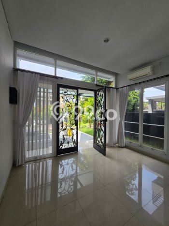 Disewakan Rumah Murah di Bintaro Tangerang Selatan dengan 6 KT Disewakan Rumah Murah di Bintaro Tangerang Selatan dengan 6 KT