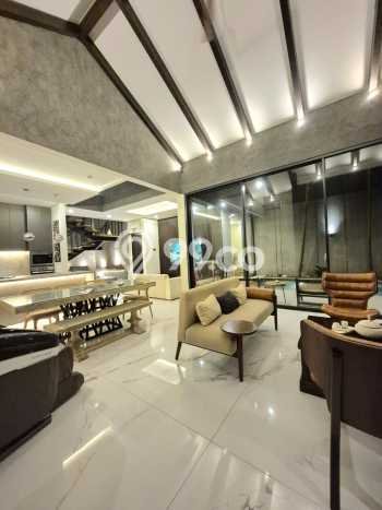 Siap Huni Rumah Mewah 5 Kamar di Pondok Aren Dekat ke Mana Pun Siap Huni Rumah Mewah 5 Kamar di Pondok Aren Dekat ke Mana Pun