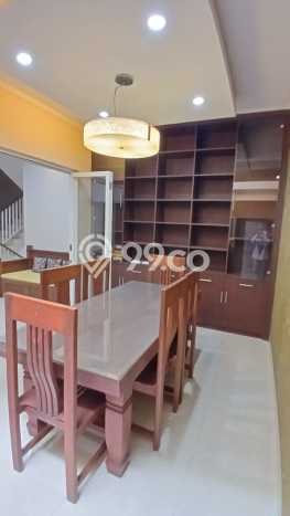 Lokasi strategis! Rumah siap huni disewakan di Pondok Aren LB 200m2 Lokasi strategis! Rumah siap huni disewakan di Pondok Aren LB 200m2