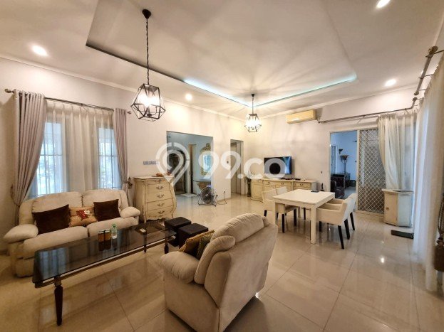 Rumah Mewah LB 282m2 Siap Pakai Desain Elegan di Bintaro, Tangerang Selatan Rumah Mewah LB 282m2 Siap Pakai Desain Elegan di Bintaro, Tangerang Selatan