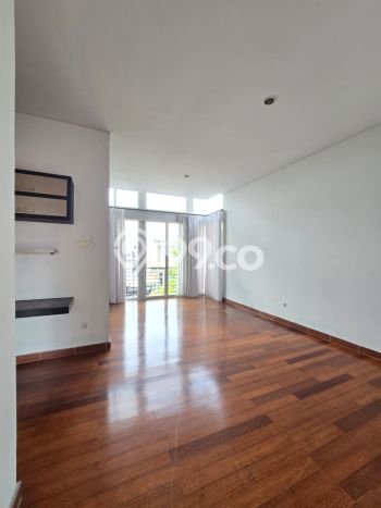 Disewakan Rumah Murah di Bintaro Tangerang Selatan dengan 6 KT Disewakan Rumah Murah di Bintaro Tangerang Selatan dengan 6 KT