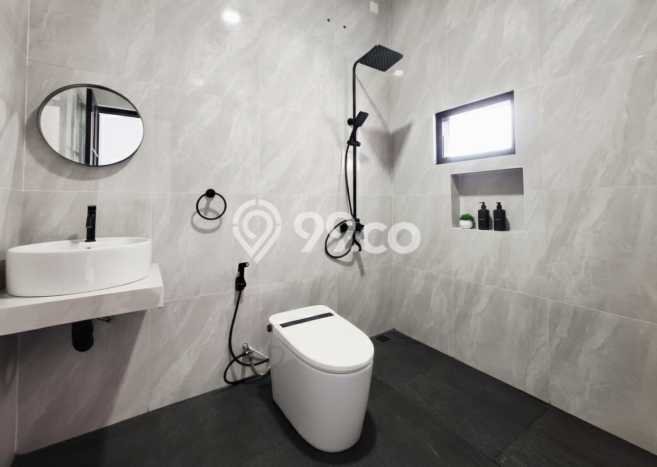 Rumah Modern 4 Kamar LT 98m2 di Graha Raya Rumah Modern 4 Kamar LT 98m2 di Graha Raya
