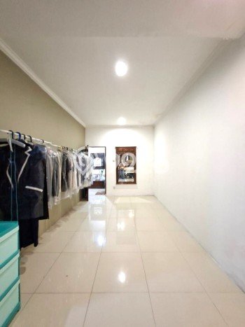 Rumah Luxury Modern Tanpa Renovasi di Bintaro Tangerang Selatan Rumah Luxury Modern Tanpa Renovasi di Bintaro Tangerang Selatan