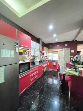 Ready to Use! Luxury House LT 120m2 Desain Modern di Bintaro Ready to Use! Luxury House LT 120m2 Desain Modern di Bintaro