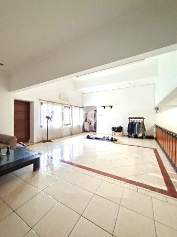 Rumah Luxury Modern Tanpa Renovasi di Bintaro Tangerang Selatan Rumah Luxury Modern Tanpa Renovasi di Bintaro Tangerang Selatan