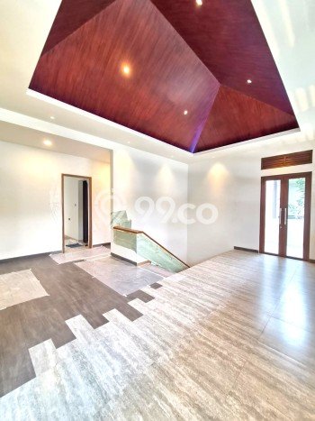Jual Rumah Mewah Elegan Dengan View Cantik di Bintaro, Tangerang Selatan Jual Rumah Mewah Elegan Dengan View Cantik di Bintaro, Tangerang Selatan