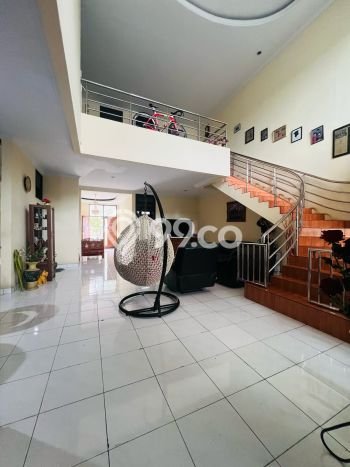Ready to Use! Luxury House LT 357m2 Desain Elegan di Tanah Sareal Ready to Use! Luxury House LT 357m2 Desain Elegan di Tanah Sareal