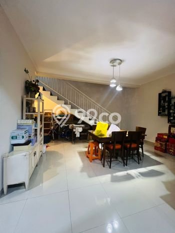 For Sale Rumah 3 Kamar Lokasi Strategis Nyaman dan Strategis di Bogor Selatan For Sale Rumah 3 Kamar Lokasi Strategis Nyaman dan Strategis di Bogor Selatan