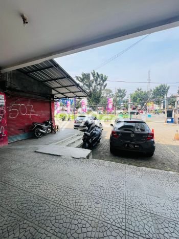 Unit Ruko Dijual di Bogor Tengah Bogor Luas Tanah 120m2, Luas Bangunan 200m2 Unit Ruko Dijual di Bogor Tengah Bogor Luas Tanah 120m2, Luas Bangunan 200m2