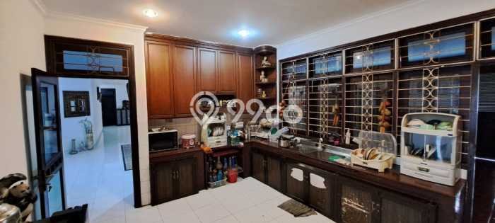 Hunian Elit LB 400m2 Siap Huni Desain Elegan di Tanah Sareal, Bogor Hunian Elit LB 400m2 Siap Huni Desain Elegan di Tanah Sareal, Bogor