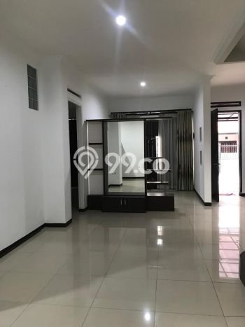 Sewa Rumah Murah di Turangga Bandung dengan 5 Kamar Tidur Sewa Rumah Murah di Turangga Bandung dengan 5 Kamar Tidur