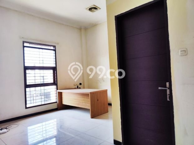 Ready to Use! Premium House LT 208m2 Desain Elegan di Mekar Wangi Ready to Use! Premium House LT 208m2 Desain Elegan di Mekar Wangi