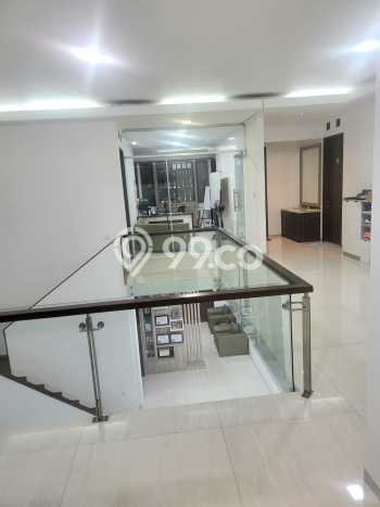 Hunian Mewah LB 400m2 Siap Huni Desain Elegan di Mekar Wangi, Bandung Hunian Mewah LB 400m2 Siap Huni Desain Elegan di Mekar Wangi, Bandung