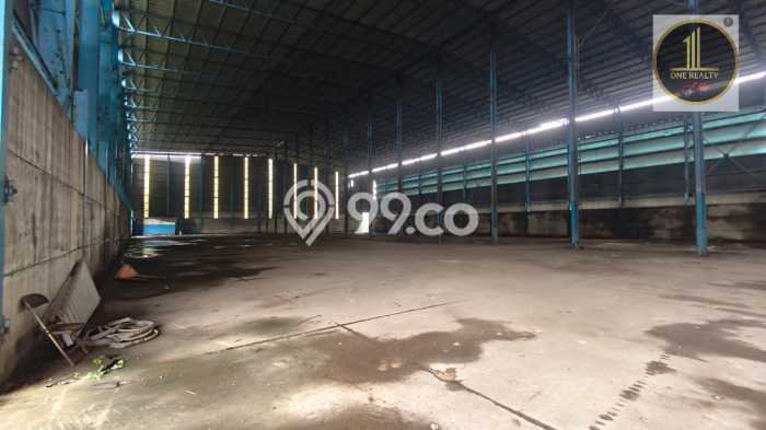 Disewakan Gudang di Kawasan Ramai Moch Toha Luas 4320m2 Disewakan Gudang di Kawasan Ramai Moch Toha Luas 4320m2