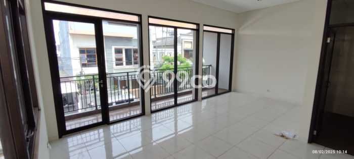 Sewa Rumah Harga Terjangkau di Moch Toha Bandung dengan 5 Kamar Tidur Sewa Rumah Harga Terjangkau di Moch Toha Bandung dengan 5 Kamar Tidur