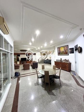 Rumah Luxury Modern Tanpa Renovasi di Pantai Indah Kapuk Jakarta Utara Rumah Luxury Modern Tanpa Renovasi di Pantai Indah Kapuk Jakarta Utara