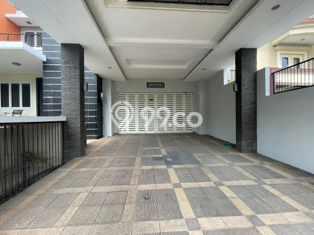 Rumah Elit LB 550m2 Siap Pakai Desain Elegan di BSD, Tangerang Rumah Elit LB 550m2 Siap Pakai Desain Elegan di BSD, Tangerang