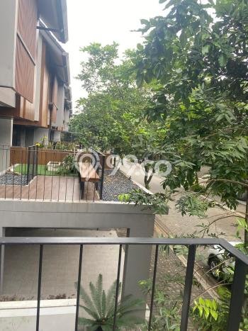 Disewakan Hunian Konsep Minimalis di BSD Tangerang Selatan dengan 4 Kamar Disewakan Hunian Konsep Minimalis di BSD Tangerang Selatan dengan 4 Kamar