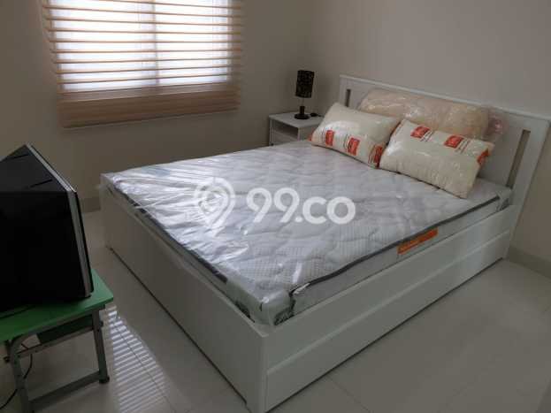 For Sale Rumah 4 Kamar Lokasi Ideal Bagus dan Strategis di BSD For Sale Rumah 4 Kamar Lokasi Ideal Bagus dan Strategis di BSD