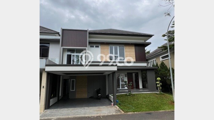 Hunian Eksklusif Siap Huni LT 221m2 di BSD, Tangerang Selatan Hunian Eksklusif Siap Huni LT 221m2 di BSD, Tangerang Selatan