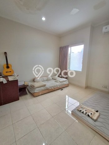 Jual Rumah Mewah Megah Dengan View Eksklusif di Gading Serpong, Tangerang Jual Rumah Mewah Megah Dengan View Eksklusif di Gading Serpong, Tangerang