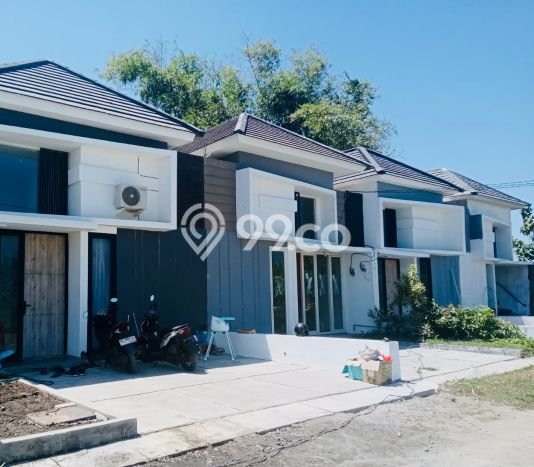 INVESTASI TEPAT! Rumah area Sedati, LT 75m2m² LB 36m2m² INVESTASI TEPAT! Rumah area Sedati, LT 75m2m² LB 36m2m²