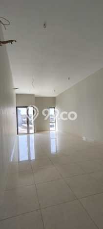 LOKASI STRATEGIS! Ruko di Jelambar, Luas 63m², Kawasan Bisnis LOKASI STRATEGIS! Ruko di Jelambar, Luas 63m², Kawasan Bisnis