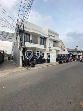 Rumah Elit Modern Siap Huni di Kalibata Jakarta Selatan Rumah Elit Modern Siap Huni di Kalibata Jakarta Selatan