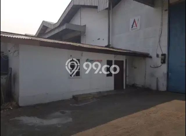 Disewakan Gudang Kawasan Bojong Sari, Luas 300m², Lokasi Bisnis Disewakan Gudang Kawasan Bojong Sari, Luas 300m², Lokasi Bisnis