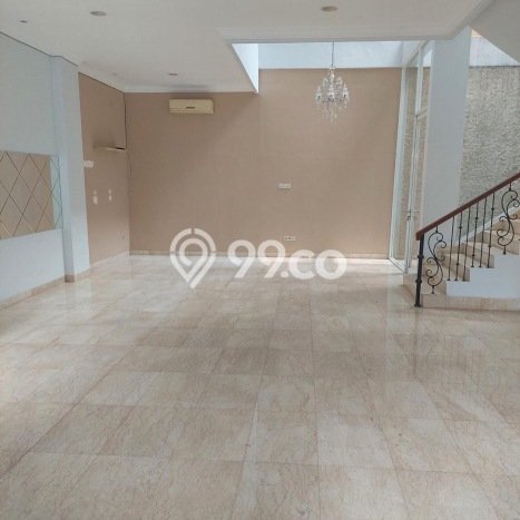 HUNIAN IMPIAN! Rumah di Pancoran, 3 KT, Bebas Banjir, LT 118m² LB 180m² HUNIAN IMPIAN! Rumah di Pancoran, 3 KT, Bebas Banjir, LT 118m² LB 180m²