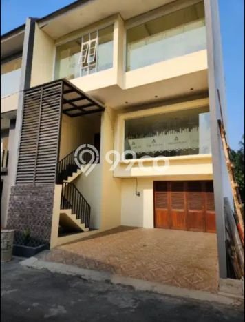 Disewakan Rumah Harga Terjangkau di Tanjung Barat Jakarta Selatan Punya 4 Kamar Tidur Disewakan Rumah Harga Terjangkau di Tanjung Barat Jakarta Selatan Punya 4 Kamar Tidur