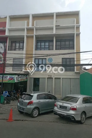 Disewakan Ruko komersial di Tebet luas bangunan 180m2 Disewakan Ruko komersial di Tebet luas bangunan 180m2