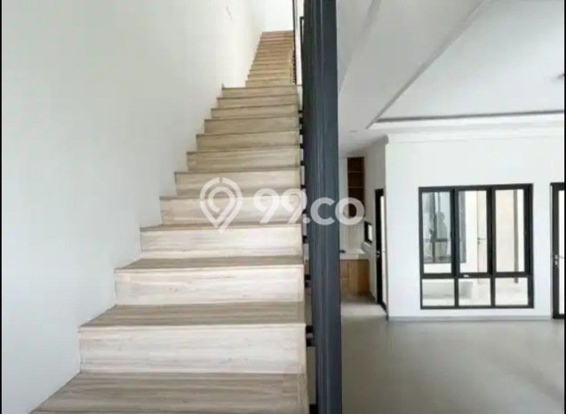 Jual Rumah Eksklusif 3 KT di Ciganjur, Jakarta Selatan Jual Rumah Eksklusif 3 KT di Ciganjur, Jakarta Selatan