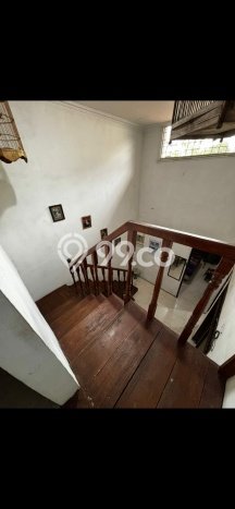 Rumah Luas Asri 4 KT Siap Pakai di Petukangan Jakarta Selatan Rumah Luas Asri 4 KT Siap Pakai di Petukangan Jakarta Selatan