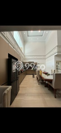 Dijual Rumah Mewah Megah Dengan View Eksklusif di Pondok Indah, Jakarta Selatan Dijual Rumah Mewah Megah Dengan View Eksklusif di Pondok Indah, Jakarta Selatan