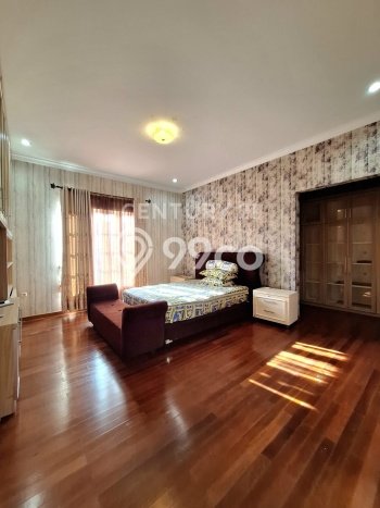 Rumah Luxury Modern Siap Huni di Bintaro Jakarta Selatan Rumah Luxury Modern Siap Huni di Bintaro Jakarta Selatan