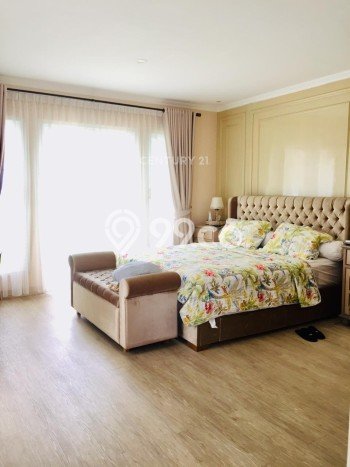 Rumah Elit LB 300m2 Siap Huni Desain Elegan di Bintaro, Tangerang Selatan Rumah Elit LB 300m2 Siap Huni Desain Elegan di Bintaro, Tangerang Selatan