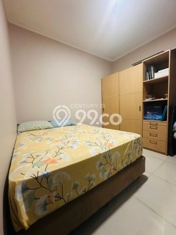 Rumah Mewah LB 180m2 Siap Huni Desain Elegan di Bintaro, Tangerang Selatan Rumah Mewah LB 180m2 Siap Huni Desain Elegan di Bintaro, Tangerang Selatan