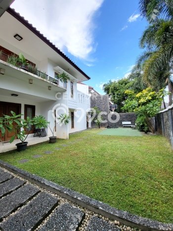 Dijual Rumah Mewah Elegan Dengan View Cantik di Bintaro, Jakarta Selatan Dijual Rumah Mewah Elegan Dengan View Cantik di Bintaro, Jakarta Selatan