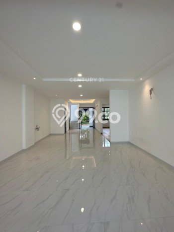Rumah Mewah LB 180m2 Siap Pakai Desain Elegan di Bintaro, Tangerang Selatan Rumah Mewah LB 180m2 Siap Pakai Desain Elegan di Bintaro, Tangerang Selatan