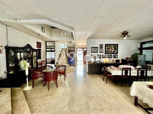 Jual Rumah Mewah Megah Dengan View Eksklusif di Sektor 2 - Bintaro, Jakarta Selatan Jual Rumah Mewah Megah Dengan View Eksklusif di Sektor 2 - Bintaro, Jakarta Selatan