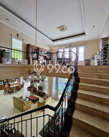 Hunian Mewah LB 342m2 Siap Huni Desain Elegan di Pondok Indah, Jakarta Selatan Hunian Mewah LB 342m2 Siap Huni Desain Elegan di Pondok Indah, Jakarta Selatan