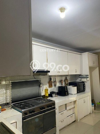 Hunian Mewah LB 600m2 Siap Pakai Desain Elegan di Bintaro, Tangerang Selatan Hunian Mewah LB 600m2 Siap Pakai Desain Elegan di Bintaro, Tangerang Selatan