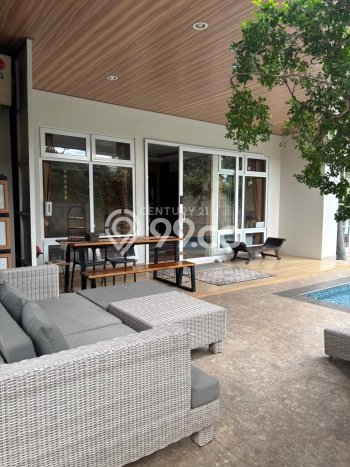Dijual Hunian Mewah dengan Fasilitas Sekitar Komplit di Kebayoran Lama, Jakarta Selatan Dijual Hunian Mewah dengan Fasilitas Sekitar Komplit di Kebayoran Lama, Jakarta Selatan